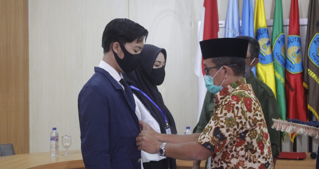 Pengukuhan Mahasiswa Baru dan Penutupan Pengenalan Kehidupan Kampus bagi Mahasiswa Baru (PKKMB) Politeknik Negeri Lampung Tahun 2020