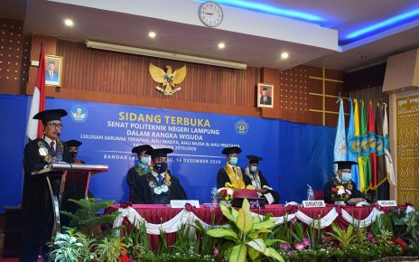 Mahasiswa Polinela dan PDD Polinela Ikuti Wisuda Daring