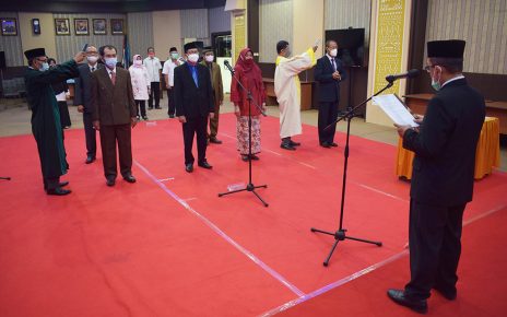 Pelantikan Pejabat Administrasi ke Dalam Jabatan Fungsional di Lingkungan Polinela