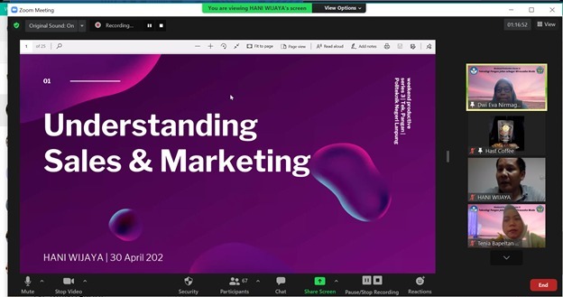 Penjelasan Materi oleh salah satu Pemateri