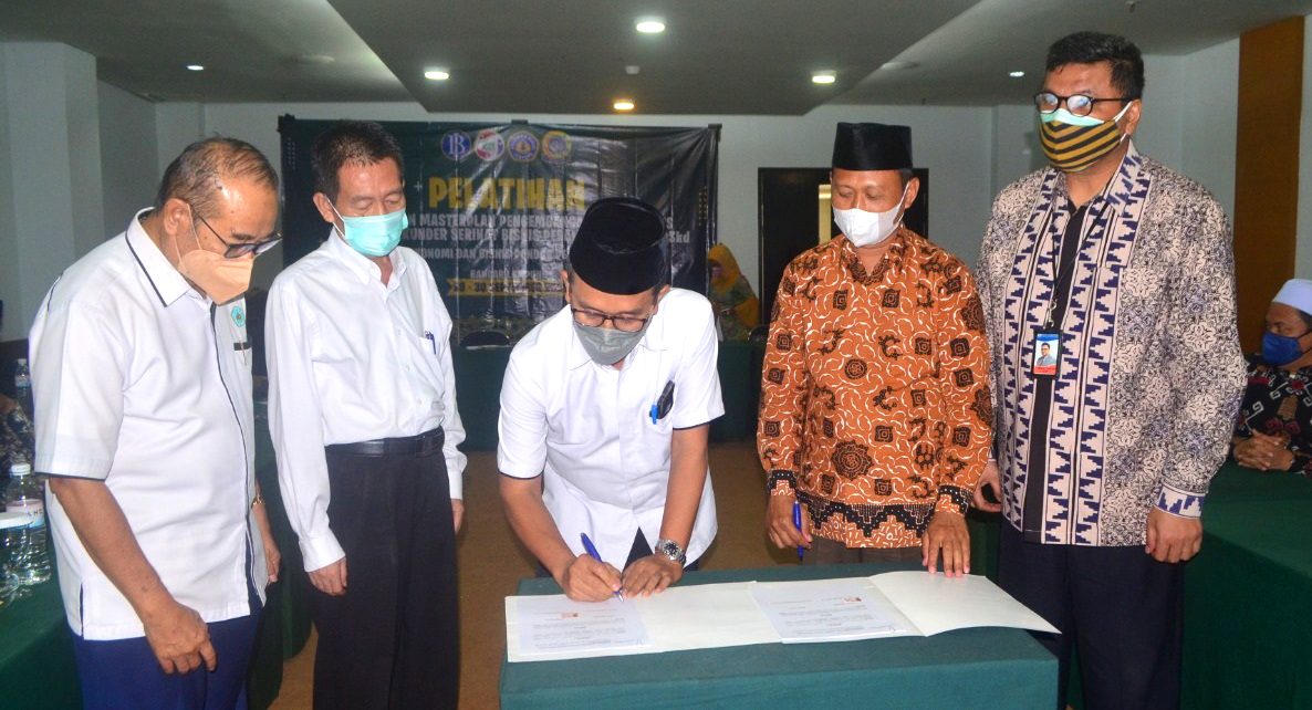 Polinela_Penandatangan MoU Polinela dan Hebitren