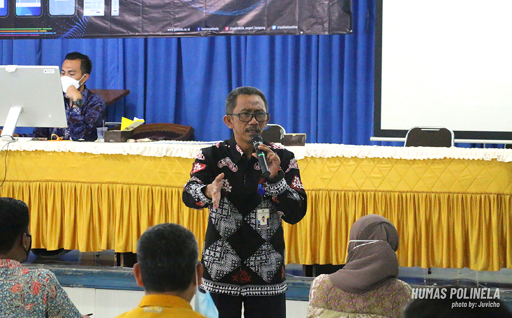 Penyampaian Materi oleh Ir. Teguh Budi Trisnanto, M.Si.