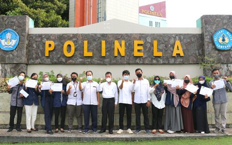 Polinela-Penyerahan-Penghargaan-PKM