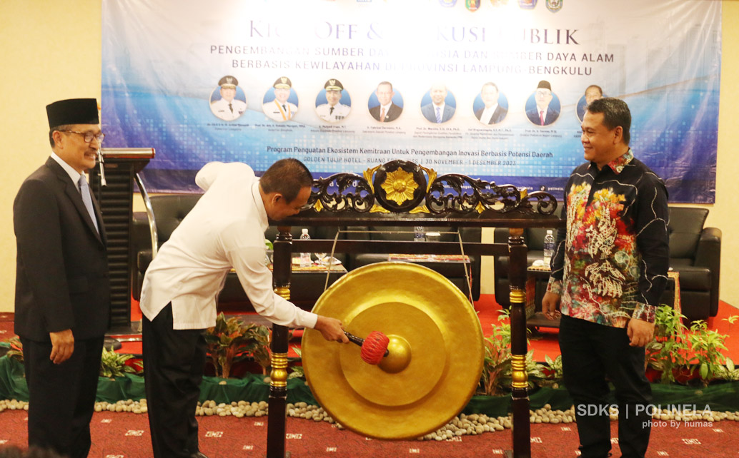 Plt. Direktur Mitras Dudi Dirjen Vokasi Uuf Brajawidagda, S.T., M.T., Ph.Dhadir kick off penguatan ekosistem dan inovasi di polinela