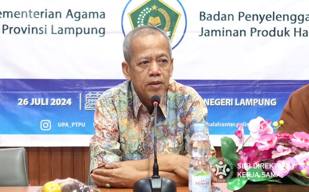 Sambutan Wakil Direktur I sekaligus membuka acara Pelatihan Sistem Penjamin Mutu Produk Halal Untuk Tenaga Pendamping Proses Produk Halal