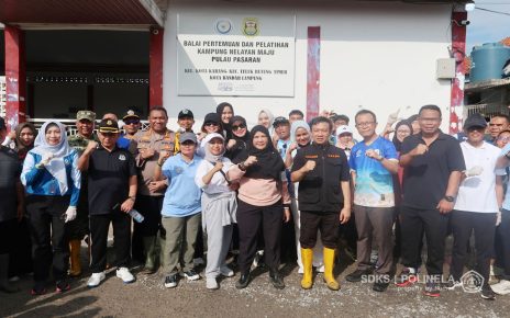 Sinergi Kampus Dan Pemerintah, Polinela Turut Sukseskan Gerakan Bersih Pulau Pasaran